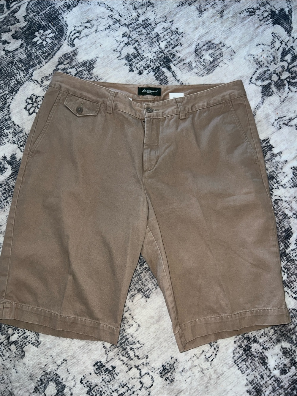 Eddie Bauer Tan Cargo Shorts - Picture 5 of 5
